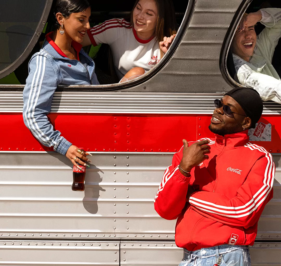 adidas Originals y Coca-Cola celebran la FIFA WORLD CUP 2026 con una colección inspirada en la cultura futbolera que también se vive en Perú