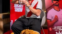 KFC REVOLUCIONA SU EXPERIENCIA DIGITAL CON "EL BUCKET SHOW" Y LLEVA EL CONCEPTO DEL "DIPEO" A OTRO NIVEL JUNTO A JOHANN VERA.